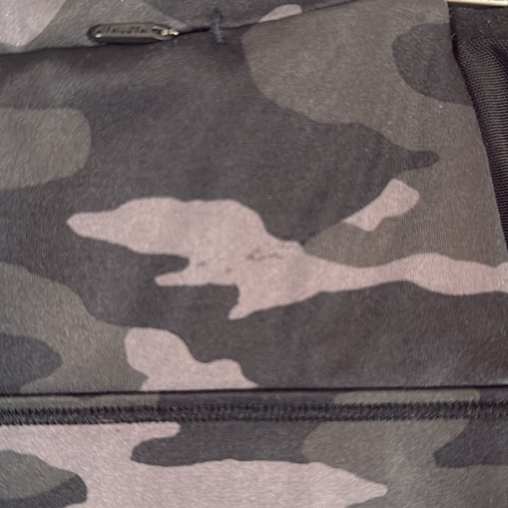 Athleta Dark Camo Match Point Skort 13.5 Size XL Activewear Pickleball Tennis - Picture 4 of 9